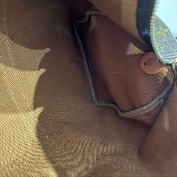 Louis Vuitton Monogram Keepall Bandoulière 45 Duffle Travel Bag - COA Included - Picture 9 of 17